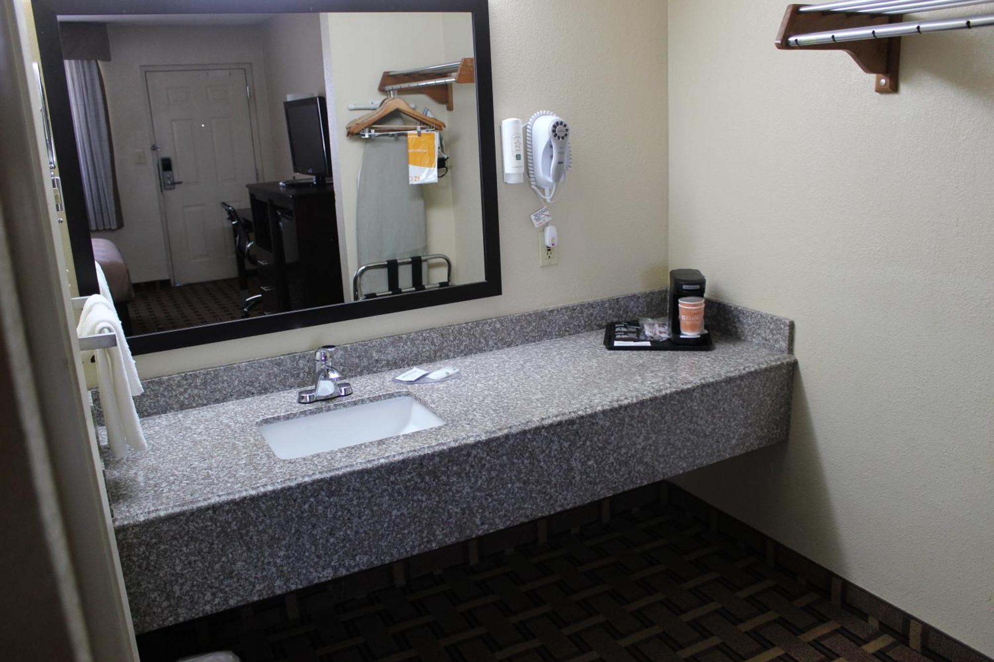Quality Inn Conway - Greenbrier Экстерьер фото